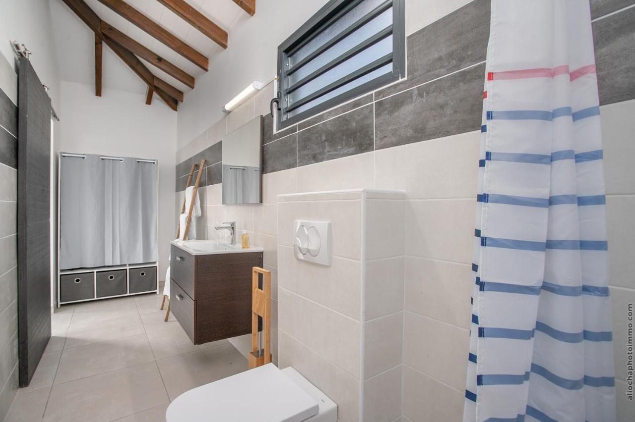 Bungalow Pom 1, Piscine, A 5 Min Des Plages 르 보클린 외부 사진